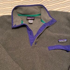 Patagonia Gray Fleece with Purple and Green Accents